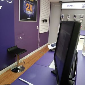 Meet your Posher, Goldy