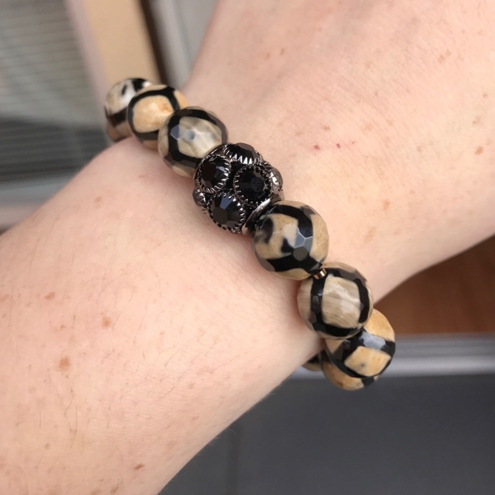 Agate Beaded Bracelet