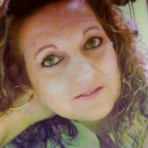 Meet your Posher, Eva