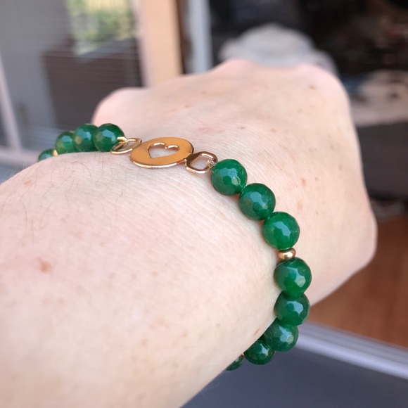 Heart Beaded Bracelet - Picture 2 of 8