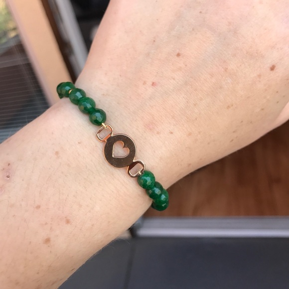 Heart Beaded Bracelet - Picture 4 of 8