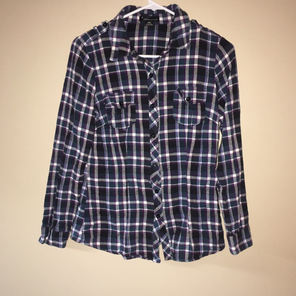 Forever 21✨ Plaid Button Down Shirt✨