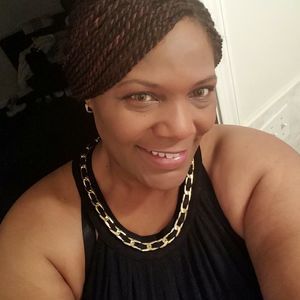 Meet your Posher, Monica