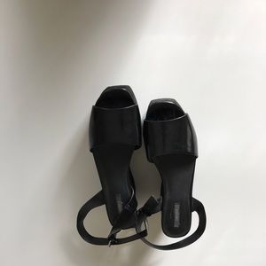 Forever 21 Size 8 4" Platform Sandals