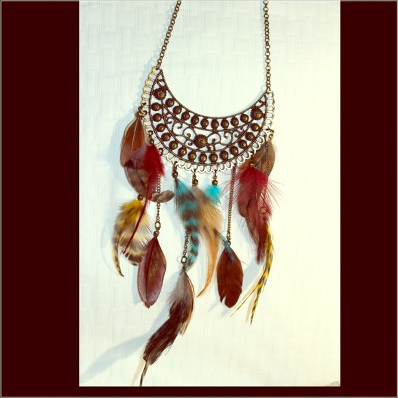 Feathered statement necklace - Picture 1 of 2