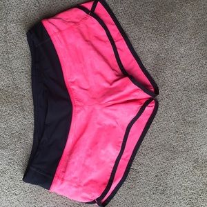 Size 4 lululemon shorts