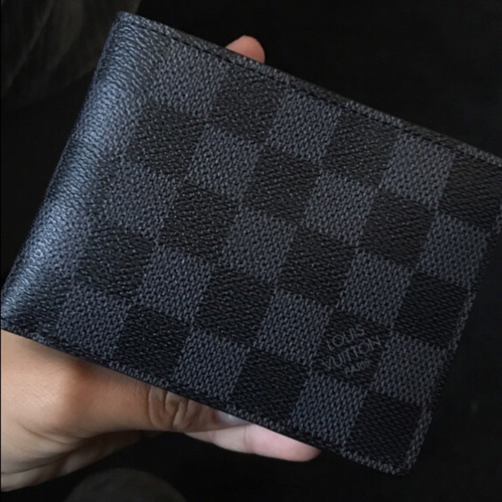 LV brand new never used wallet