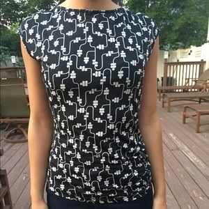 Form fitting working shirt