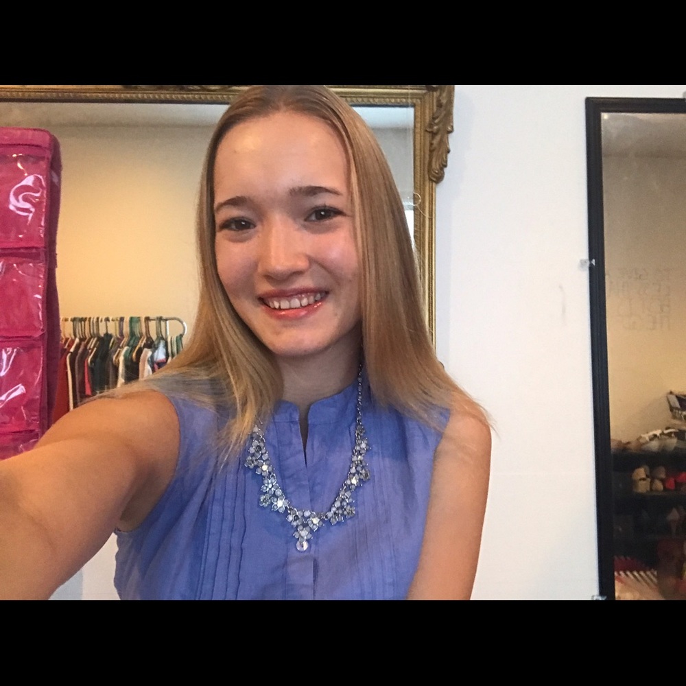 Meet your Posher, Danielle