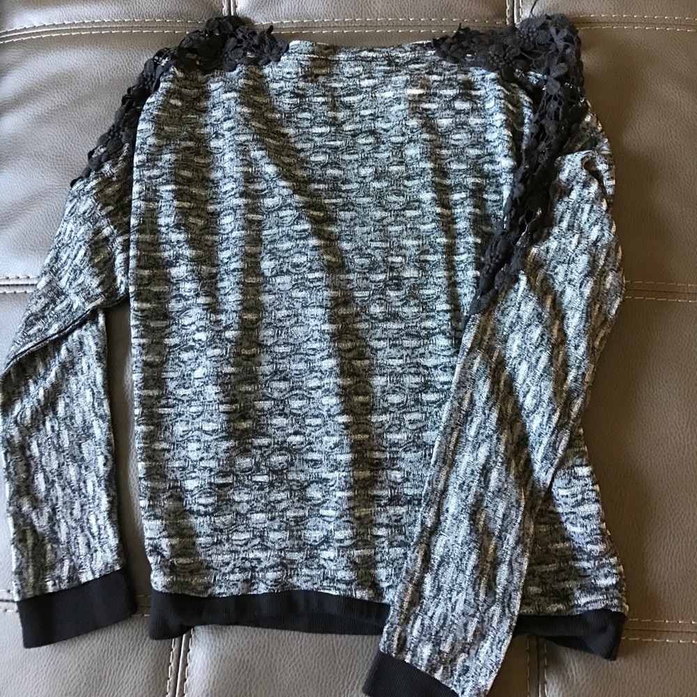 Slong sleeve slightly off shoulder top