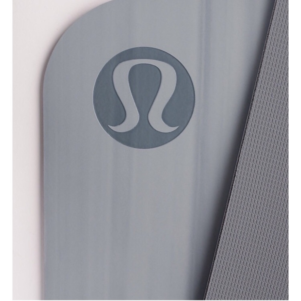 Lululemon 5mm reversible yoga mat