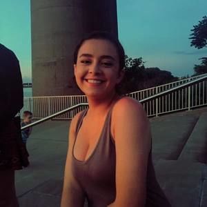 Meet your Posher, Natalie