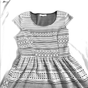 Amazing pattern dress. Has some stretch.