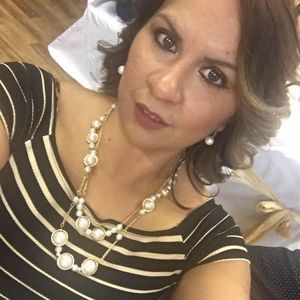 Meet your Posher, Yaneth