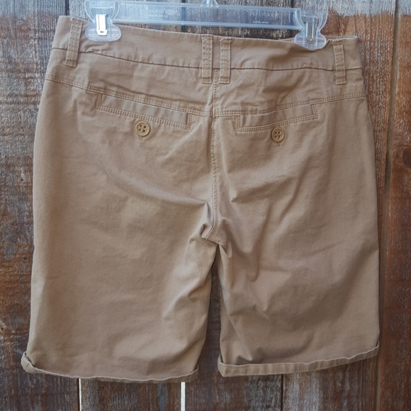 *donated* Bermuda Shorts - Picture 2 of 5