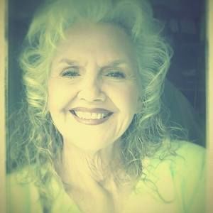 Meet your Posher, Evelyn