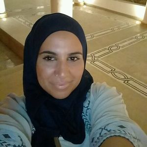 Meet your Posher, Najat