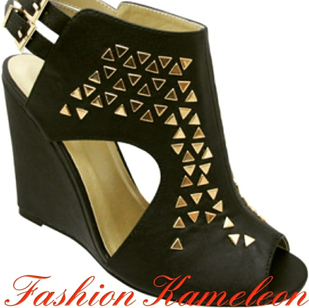 Black Studded Wedge