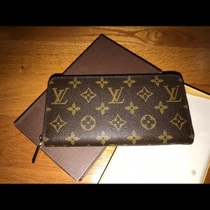 LOUIS VUITTON WALLET