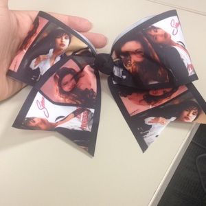 Selena cheer bow