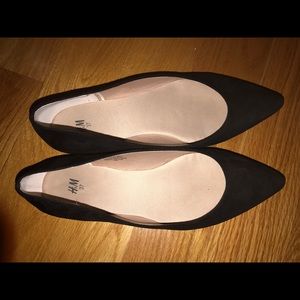 H&M FLATS