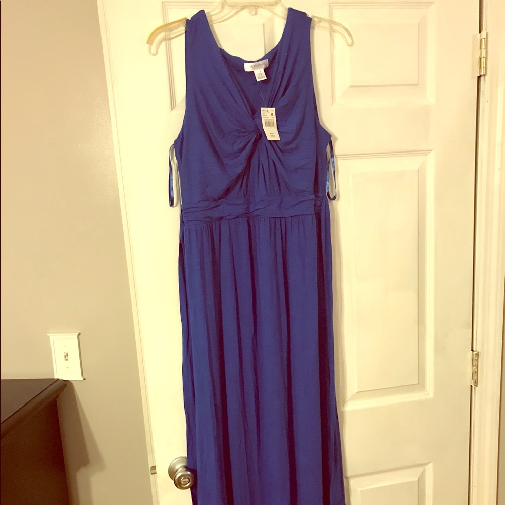 maternity maxi dress