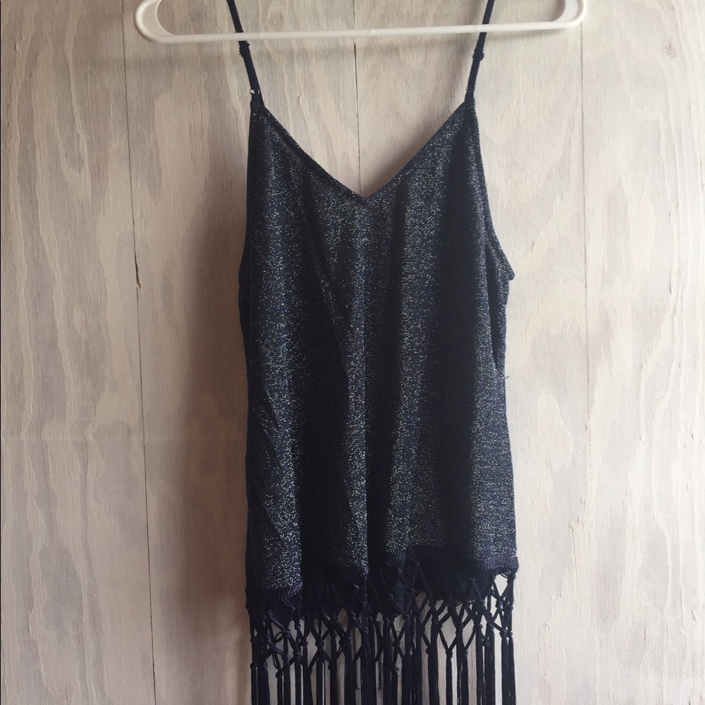 Buckle fringe top. Offers!!!