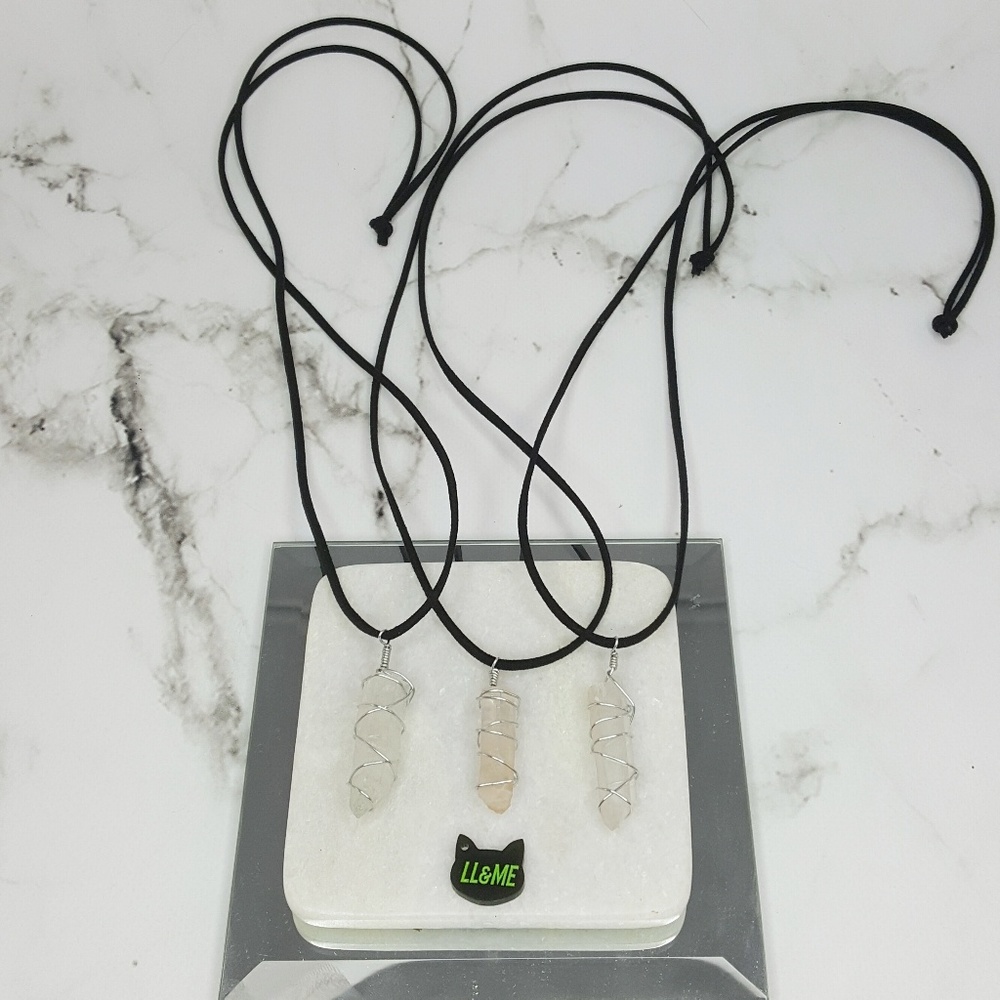 Raw quartz wire wrapped pendant