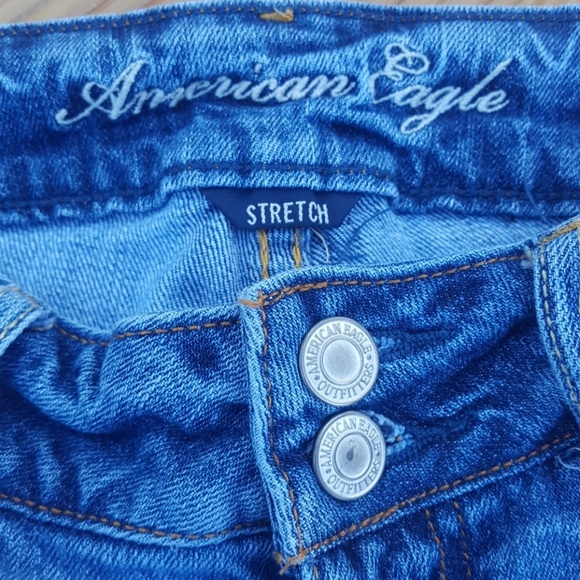 *donated* AE Denim cut-off Bermuda Shorts - Picture 4 of 7