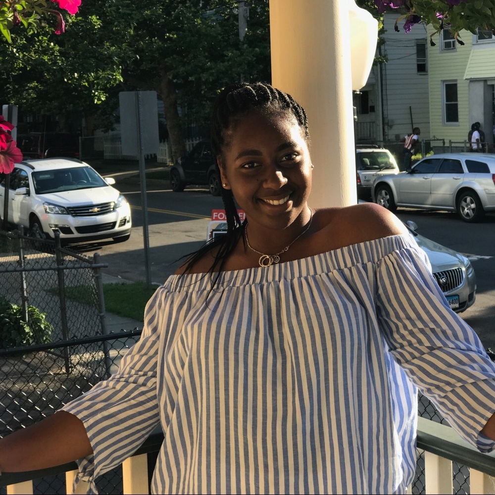 Meet your Posher, Alyah