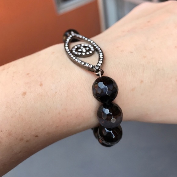 Black agate Evil Eye Peace Sign Beaded stretch Bracelet - Picture 3 of 6