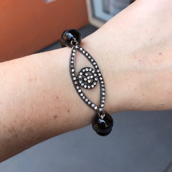 Black agate Evil Eye Peace Sign Beaded stretch Bracelet - Picture 4 of 6