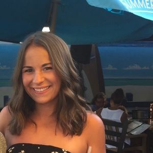 Meet your Posher, Toni