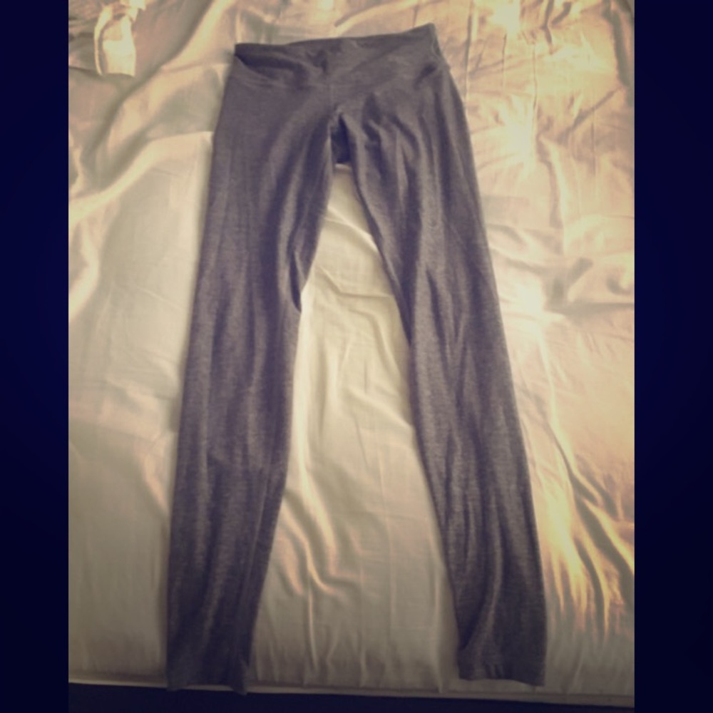Lululemon size 4 leggings
