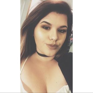 Meet your Posher, Briana