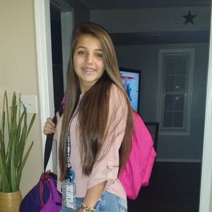 Meet your Posher, Kayla