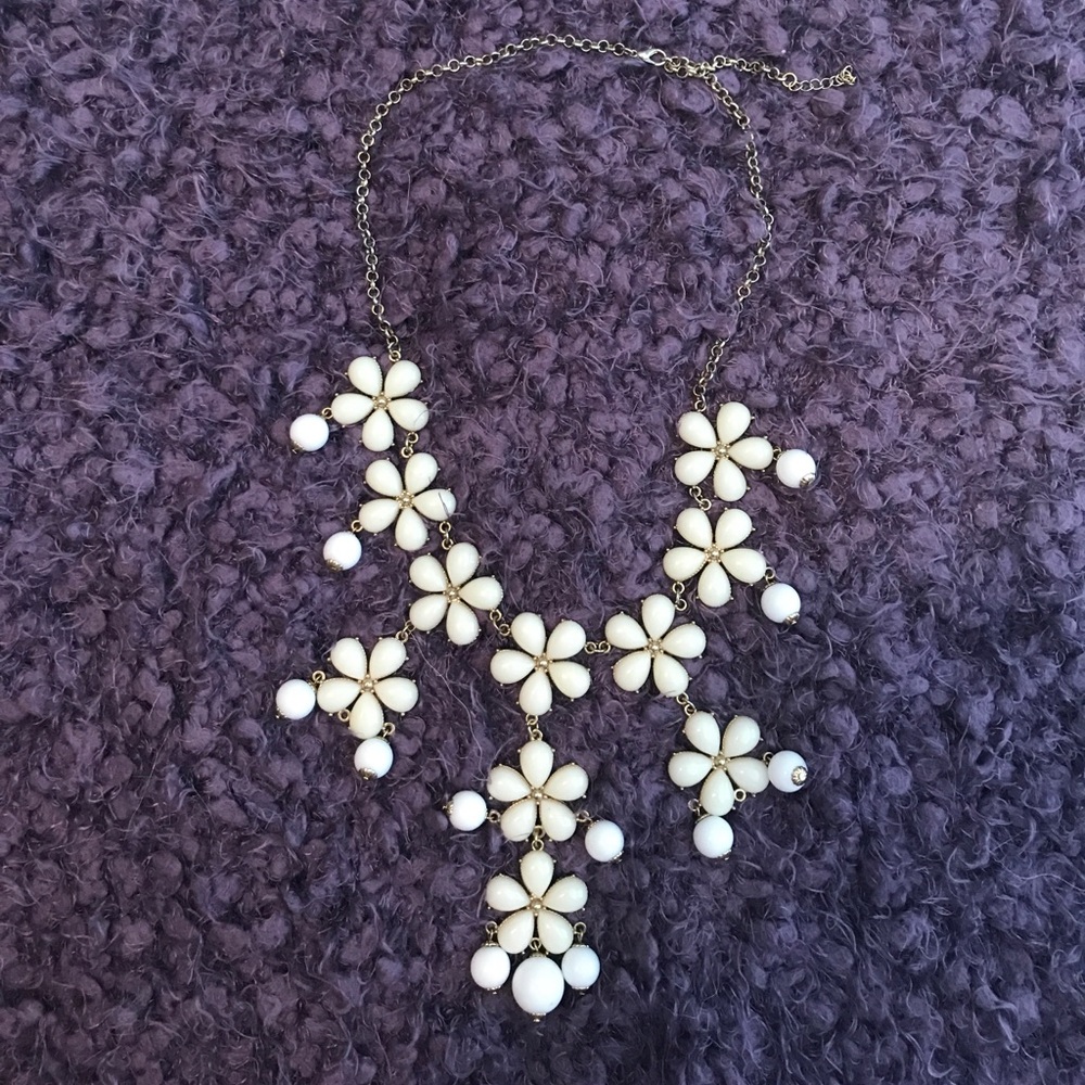 Accent Flower Necklace