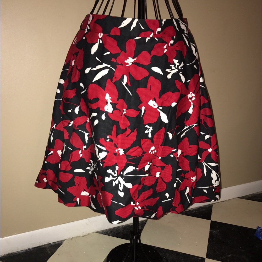Anne Klein - 3 Ladies dress skirts. Size 16