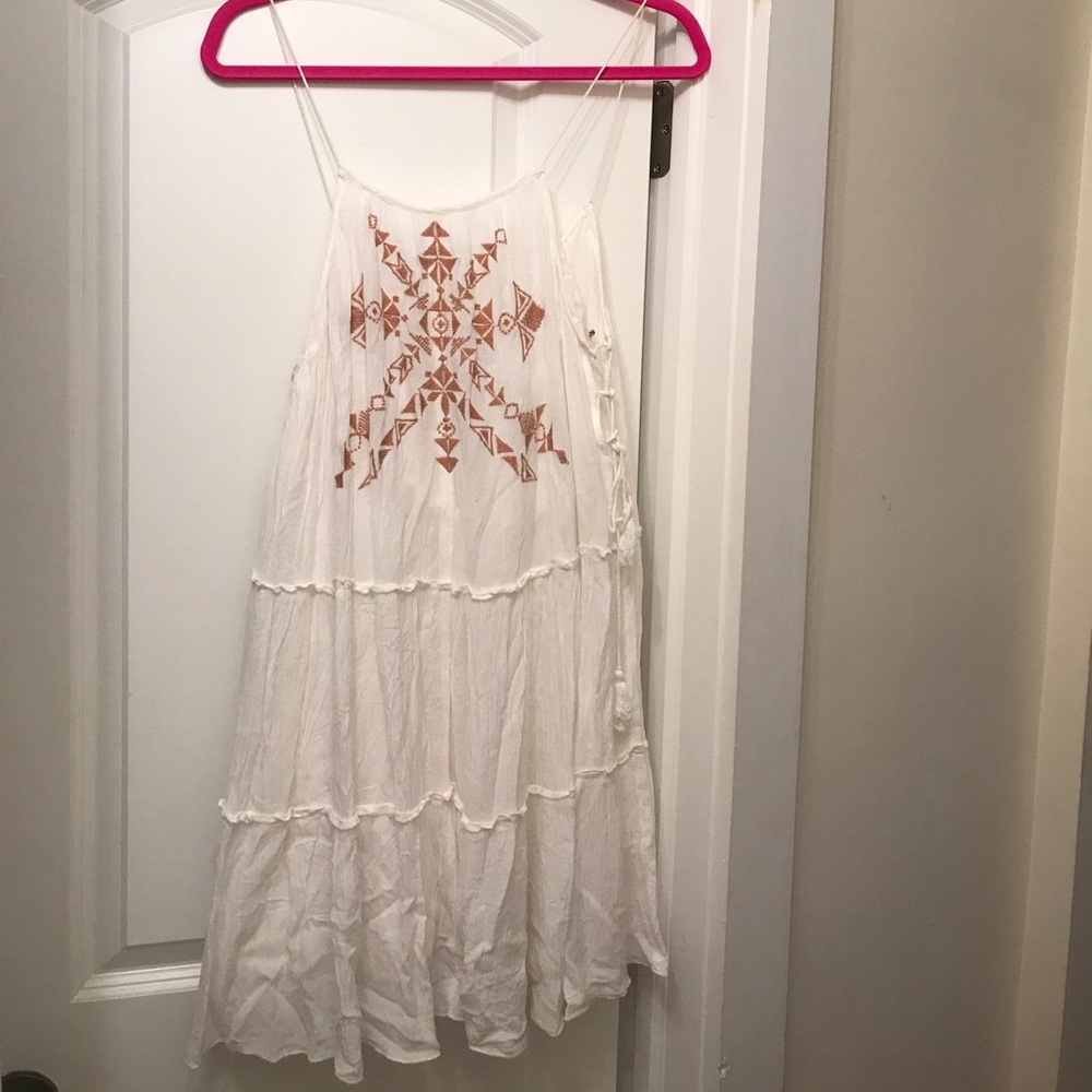 Super adorable and detailed summer dress