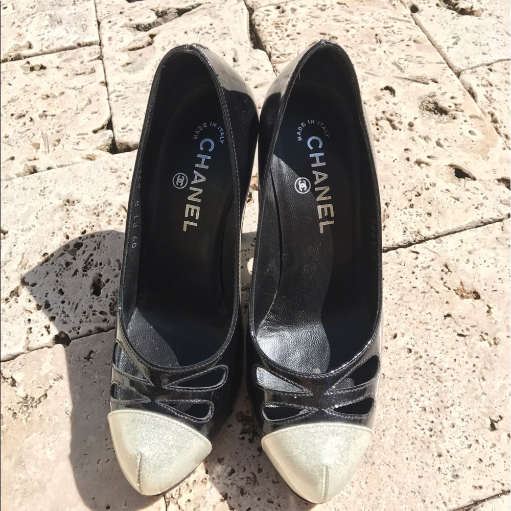 Two toned Chanel heels