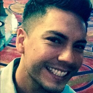 Meet your Posher, Jonathan