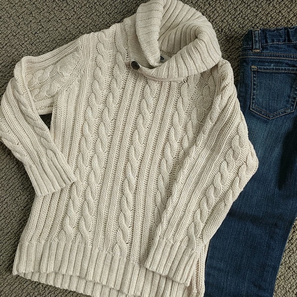 Old Navy Chunky Cable Knit Sweater 5T