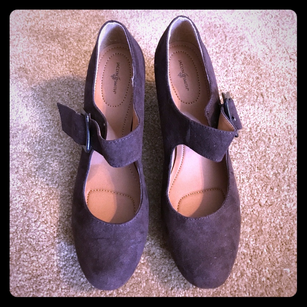 Jacklyn Smith Size 9.5