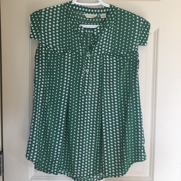 Pretty top! - Picture 2 of 6