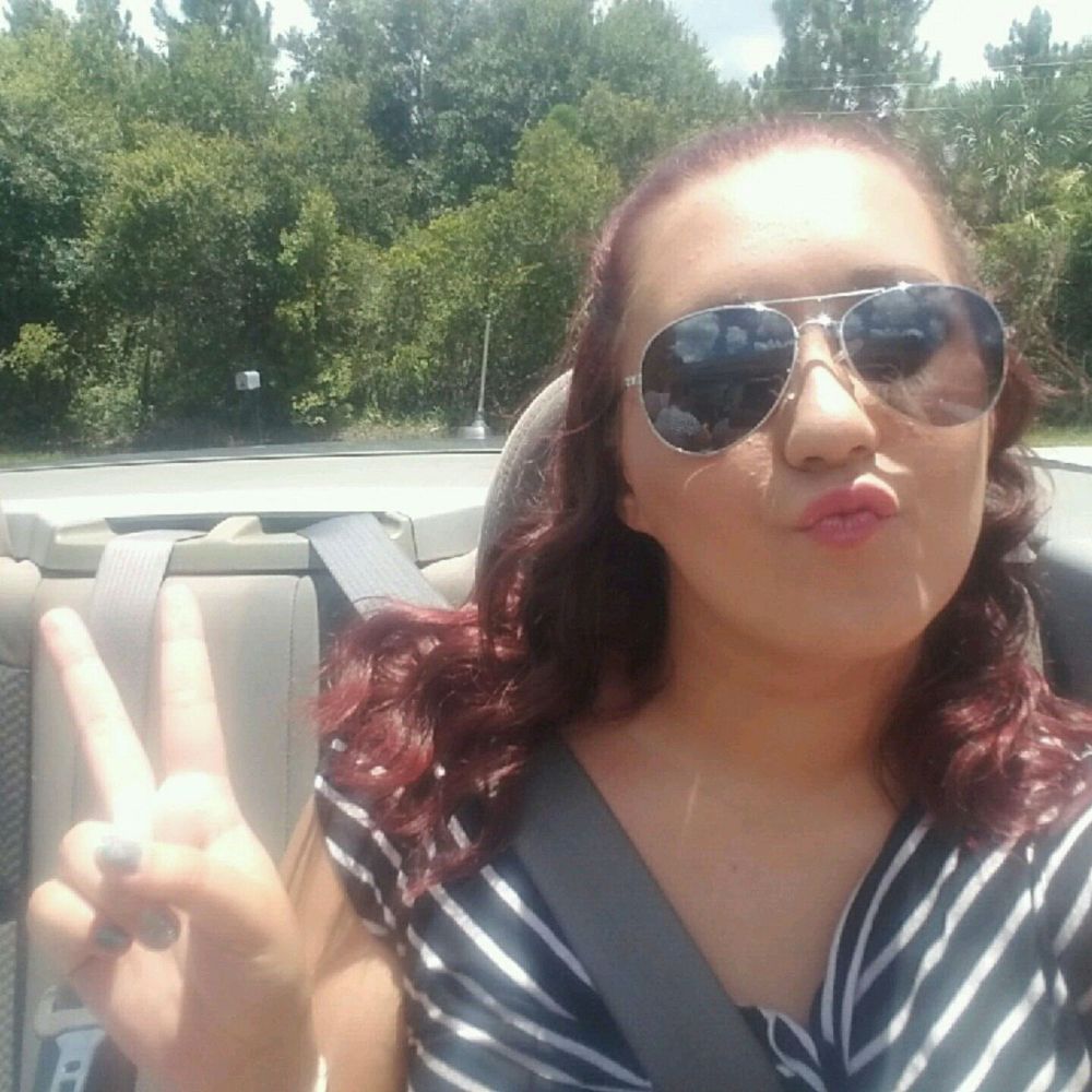 Meet your Posher, Karissa