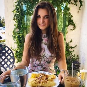 Meet your Posher, Lucy