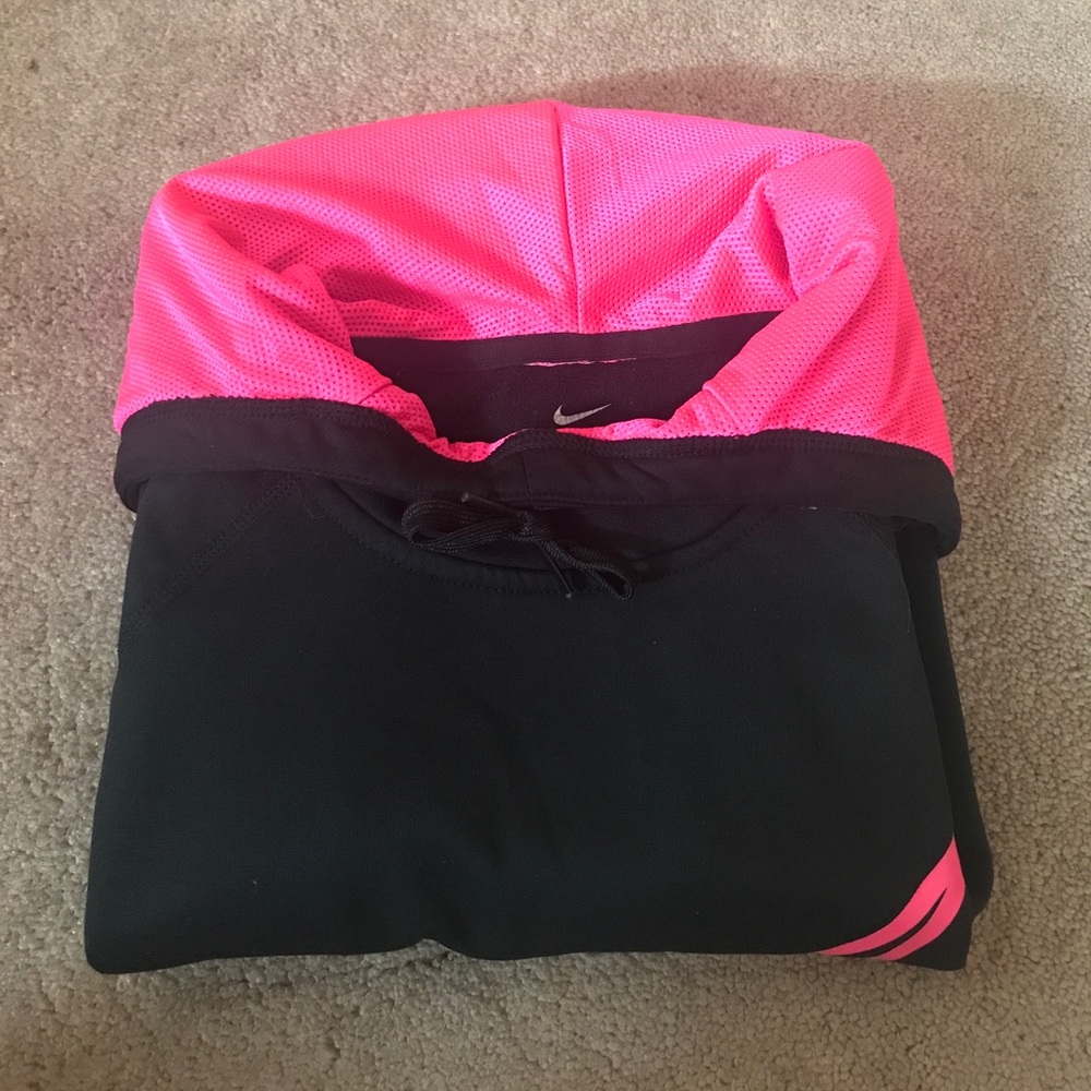 Nike sweatshirt