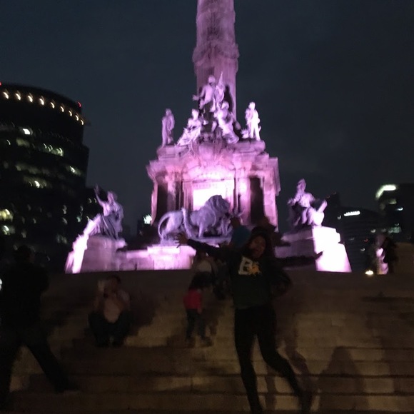 Meet your Posher, Maira - Picture 1 of 1