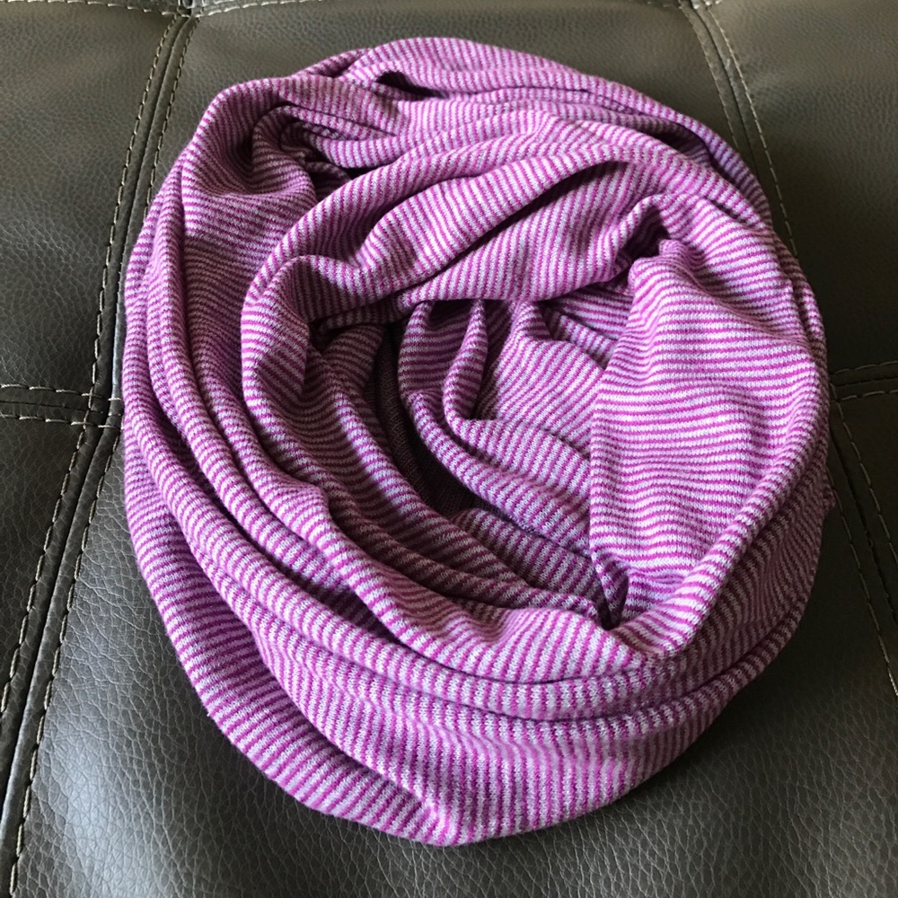 Striped infinity scarf