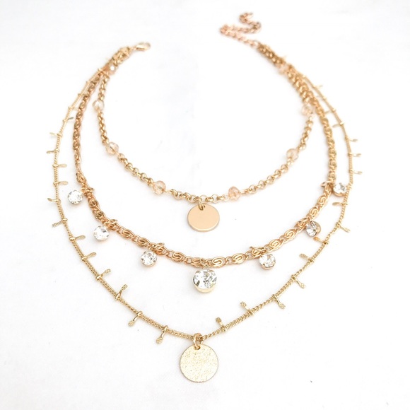 Alice's Chic Boutique necklace - Picture 3 of 5